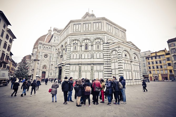 Rome to Florence: High-Speed Train Day Trip with Guided City Tour - Piazza della Signoria, an Outdoor Art Lesson