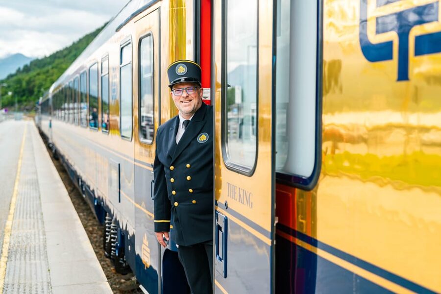 Romsdalen: Rauma Railway Golden Train with Guide - Key points before you book