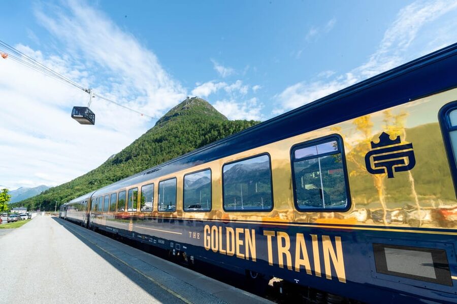 Romsdalen: Rauma Railway Golden Train with Guide - Why the Rauma Railway is worth your time