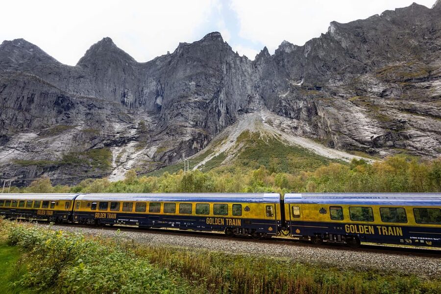 Romsdalen: Rauma Railway Golden Train with Guide - What the $64 price includes