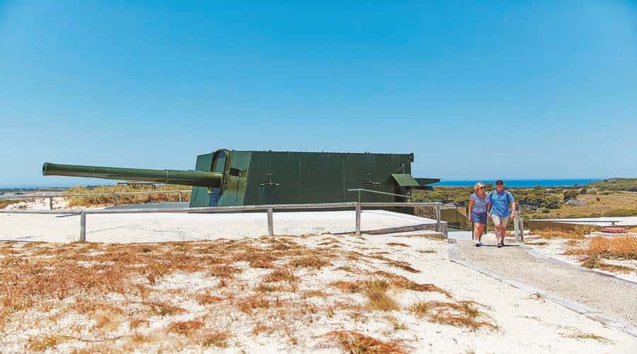 Rottnest Island: Grand Bus and Train Tour with Lunch - What makes this Rottnest tour worth considering