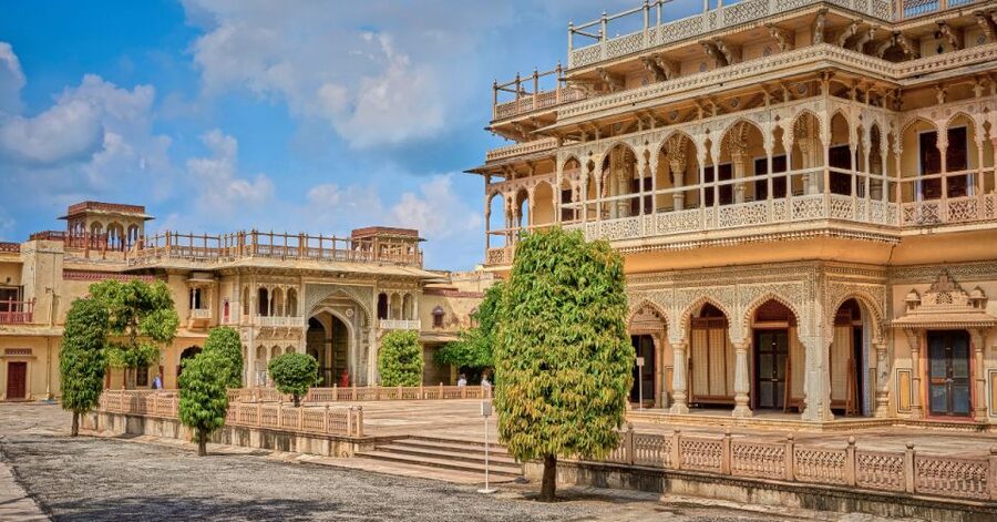 Same Day Jaipur Tour from Delhi by Car or Train - Jaigarh Fort and the story of Rajput power