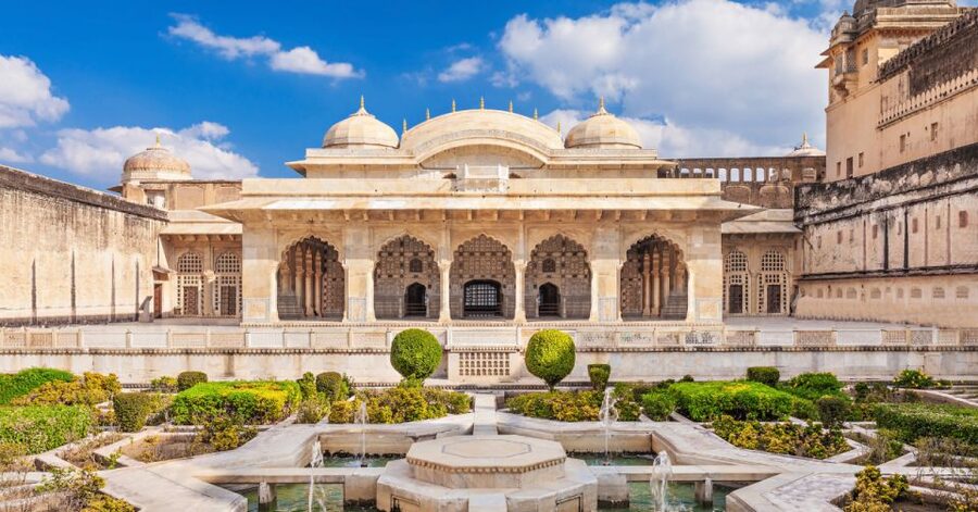 Same Day Jaipur Tour from Delhi by Car or Train - Jal Mahal: a brief stop by the water