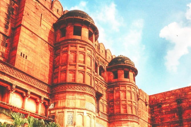 Same Day Taj Mahal and Agra Tour by Fastest Train from Delhi - Reading Agra Fort from 3 p.m.