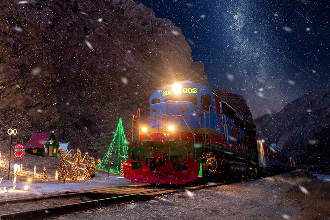 Santa Express Train - Food, drinks, and the full bar
