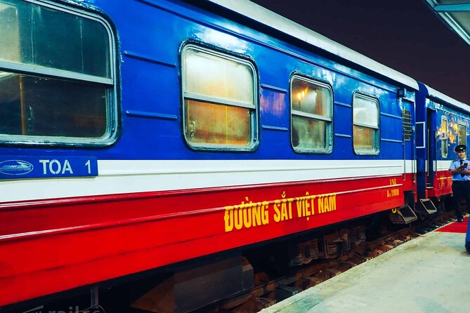 Sapa 3 Days Trekking Tour ( Overnight Train + Homestay + Hotel ) - Y Linh Ho and Lao Chai set the pace