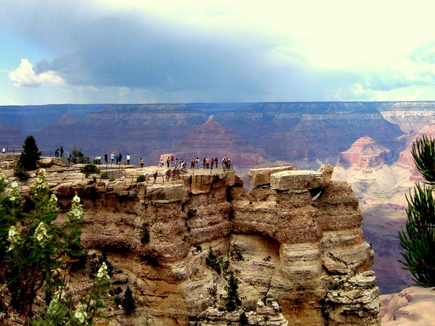 Sedona, AZ: Grand Canyon Guided Tour and Historic Railway - What the guides add to the experience