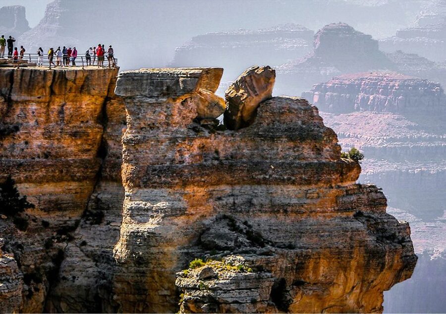 Sedona/Flagstaff: Grand Canyon Tour & First-Class Train Ride - A 65-mile ride on the Grand Canyon Railway