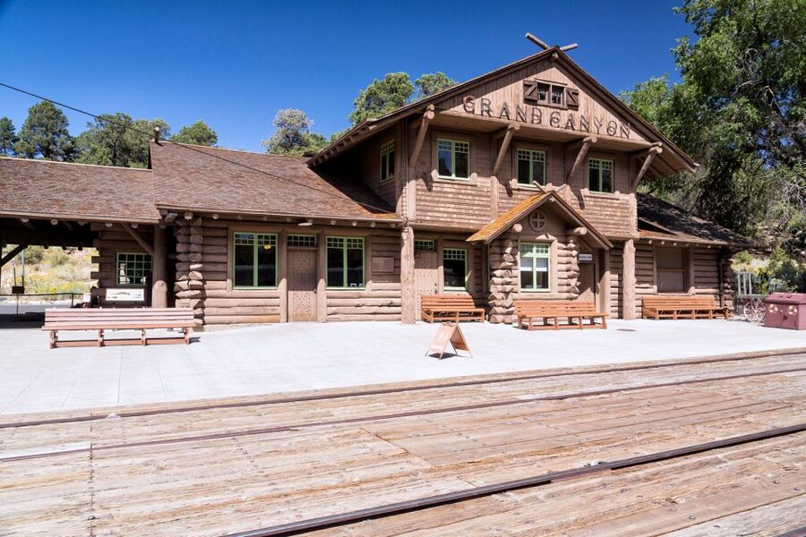 Sedona: Grand Canyon Railway Full-Day Scenic Rail Tour - Key points to know before you book