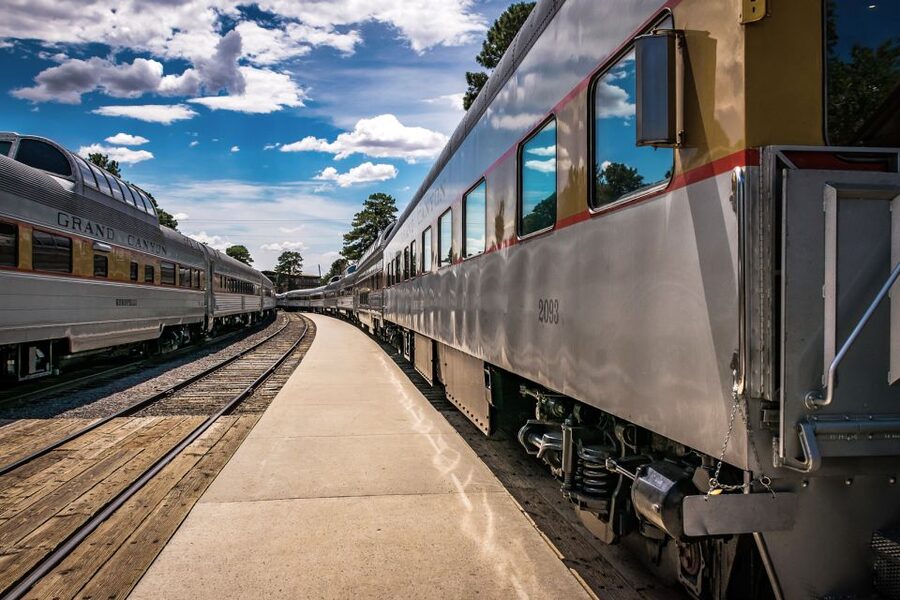 Sedona: Grand Canyon Railway Full-Day Scenic Rail Tour - Lunch and the switch from train to van