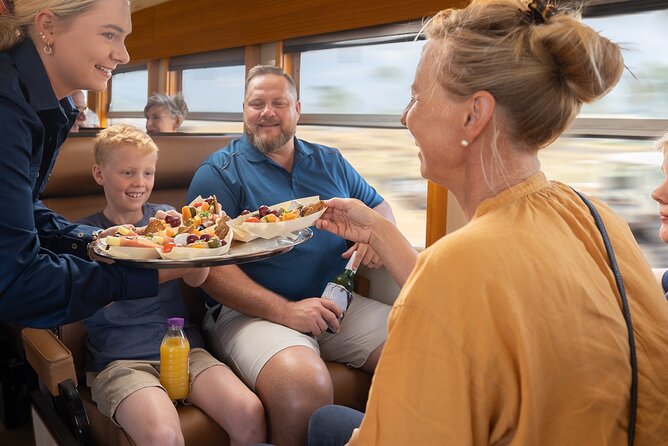 Silver-Tails Rail Sunset With Smithy's Dinner and Show - Key points to know before booking