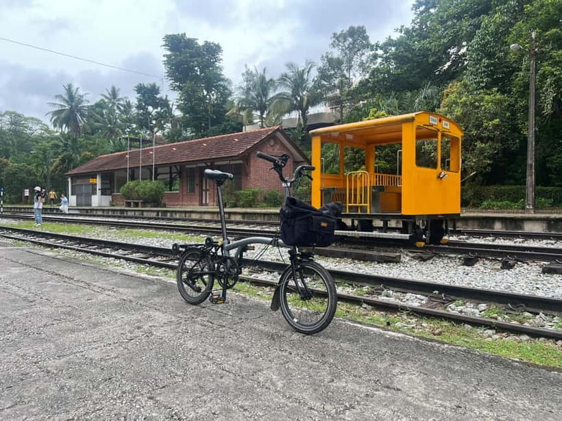 Singapore Brompton Bike Tour from Rail Corridor, with food! - Is $102 good value?