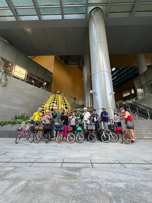 Singapore Brompton Bike Tour from Rail Corridor, with food! - Breakfast at SkyOasis and the Dawson housing area