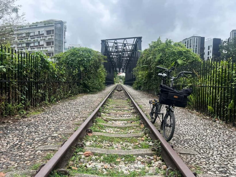 Singapore Brompton Bike Tour from Rail Corridor, with food! - Kallang Riverside Park and the approach to Marina Bay