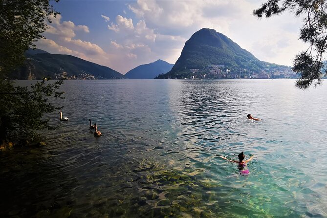 Small-Group Lake Como & Lugano by Swiss Train + Boat Cruise - Como: a useful introduction before the lake