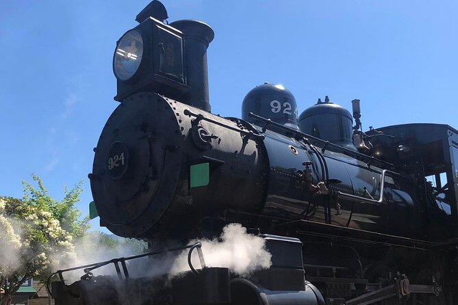 Snoqualmie Fall & Railway Museum 3-Hours (Private Tour) - Inside the Northwest Railway Museum