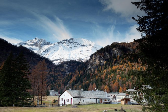 Swiss Alps Bernina Red Train and St.Moritz Tour from Milan - Leaving Milan before the city wakes