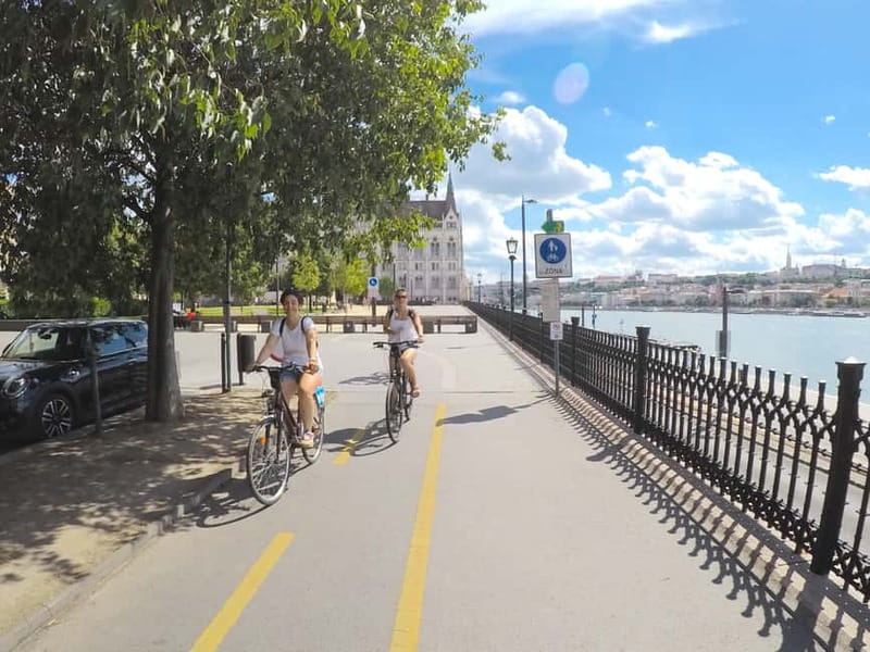 Szentendre Bike & Train Tour by Budapest Bike Breeze - Parliament, Margaret Island, and Budapest from the saddle
