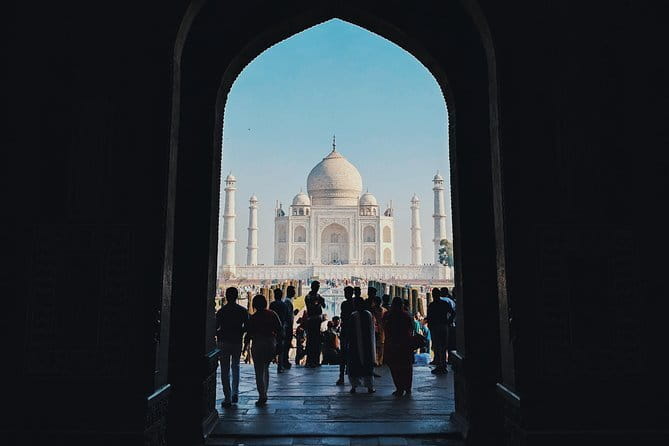 Taj Mahal Agra Tour by Gatimaan Express Train - Why the Gatimaan Express makes Agra practical