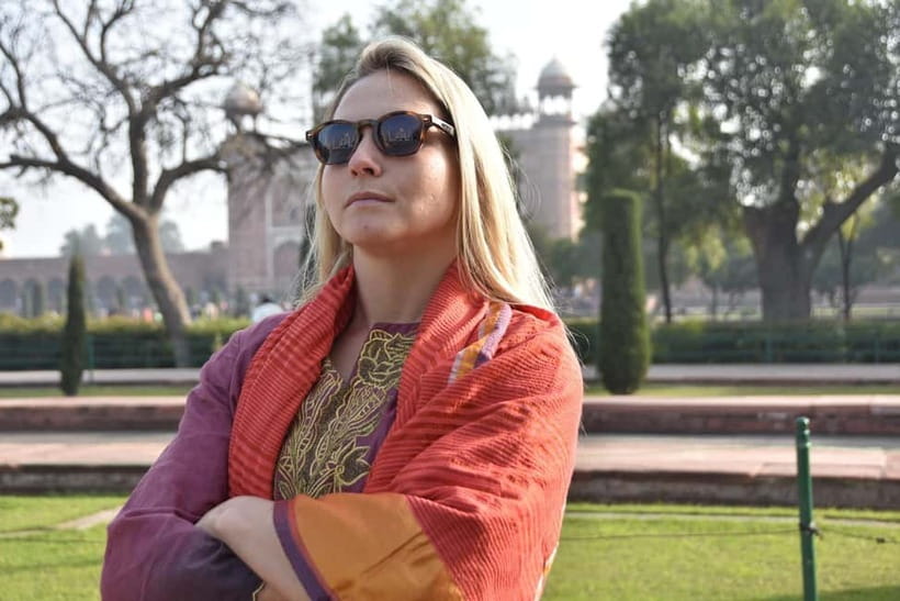 Taj Mahal Day Trip from Delhi by Gatimaan Express Train - What the Guides Add to the Day