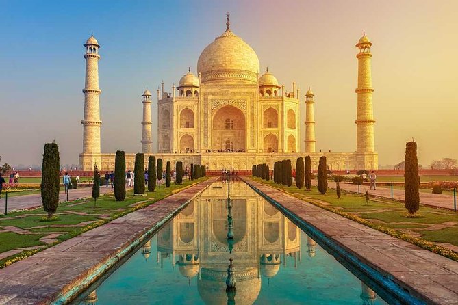 Taj Mahal Tour by Gatimaan Train/Rail All Inclusive - Meals, transfers, and what $199 really covers