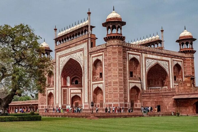 Taj Mahal Tour by India's Fastest Train from Delhi - What the Private Guide Adds