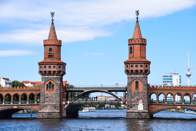 Take the U Train: An Audio Story of Berlin's Oldest Elevated Railway Line - Why this Berlin railway walk is different