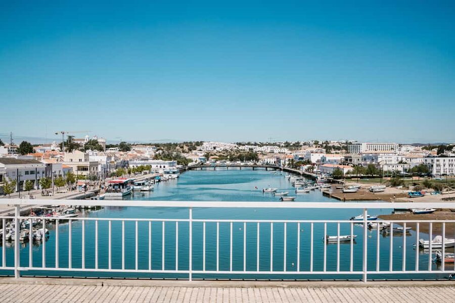 Tavira: Tourist Train City Highlights Tour - Comfort, noise, and the cobblestone ride