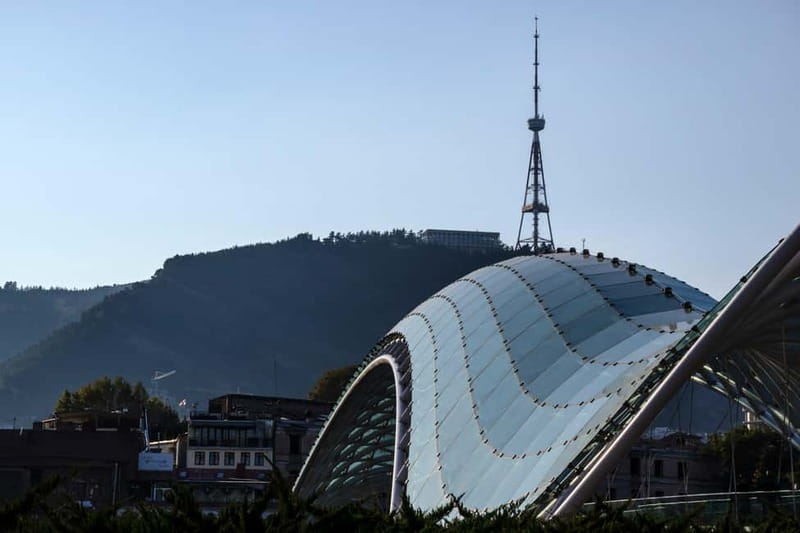 Tbilisi: Old Town Sights & Funicular Ride to Mtatsminda Park - Why this route works for a first look at Tbilisi