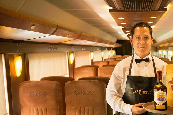 Tequila Day Trip from Guadalajara with Jose Cuervo Express Train - Mariachi, folkloric dancing, and the traditional toast