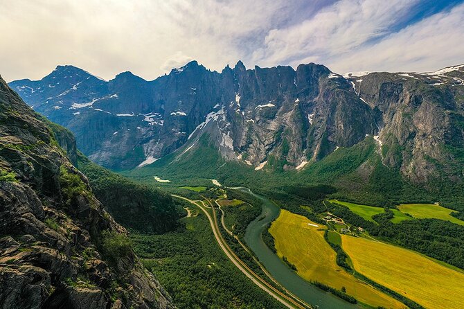 The Golden Train on Rauma Railway in Romsdalen - The Åndalsnes to Bjorli ride
