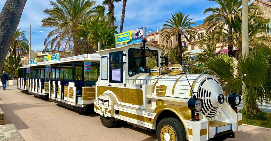 The Little Train of Lavandou's beaches - Seeing twelve beaches without changing buses