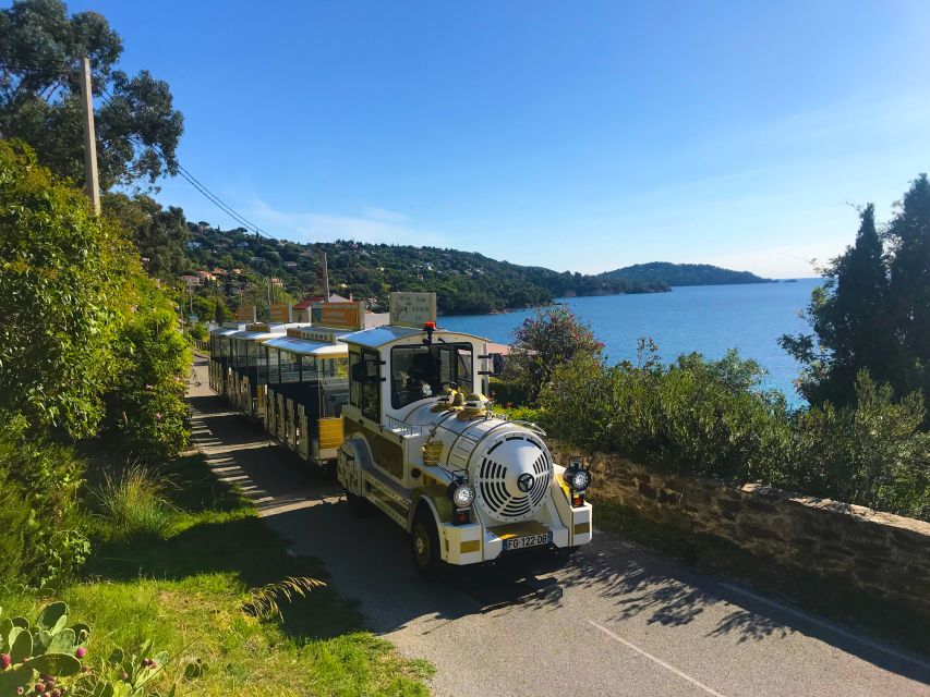 The Little Train of Lavandou's beaches - Following the old Train des Pignes route