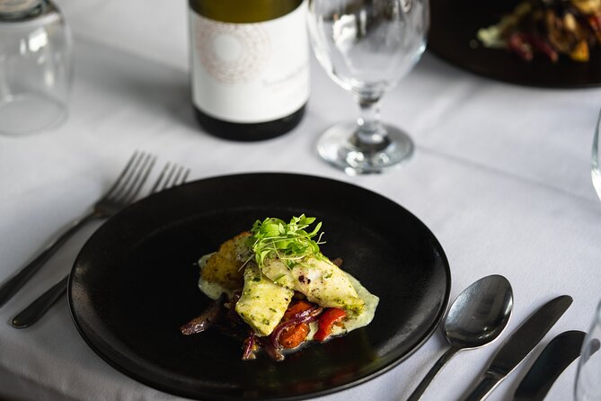 The Q Train - First Class Private Dining For 2 - The Swan Bay pause