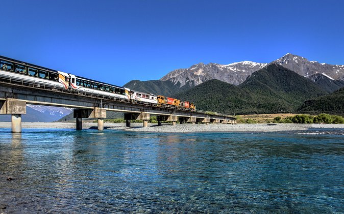 TranzAlpine Train Journey: Christchurch to Greymouth - From the Canterbury Plains to the Waimakariri River