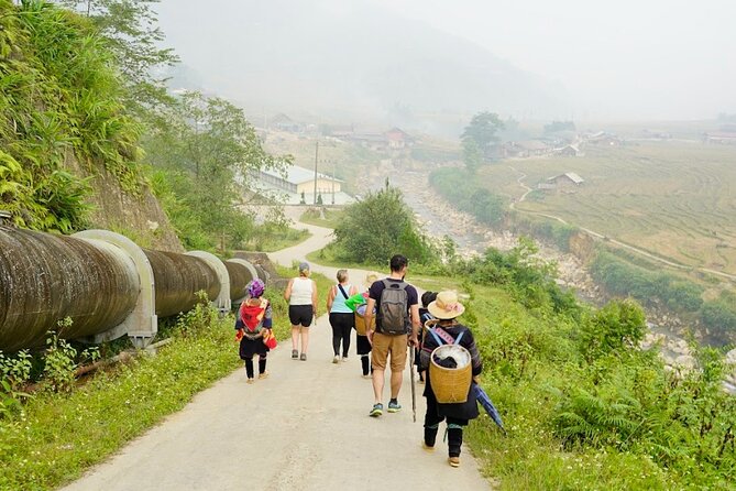 Trekking Sapa - Bac Ha Market: Sleep on Train & Homestay - Cat Cat Village and the first Sapa walk
