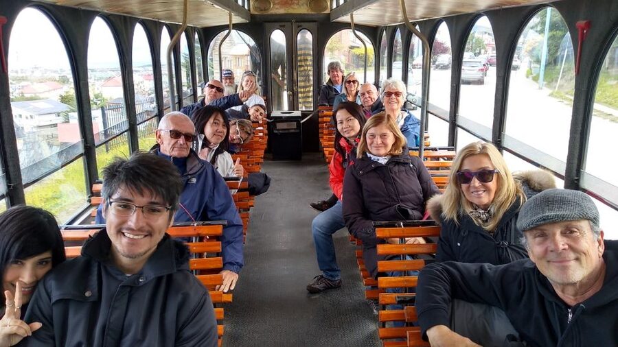 Ushuaia: Panoramic City Train Tour - Who should book this city tour?