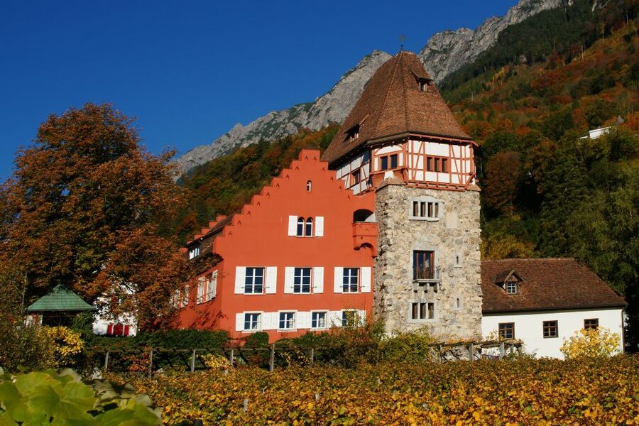 Vaduz: City Train Tour - Starting beside City Hall on Rathausgasse