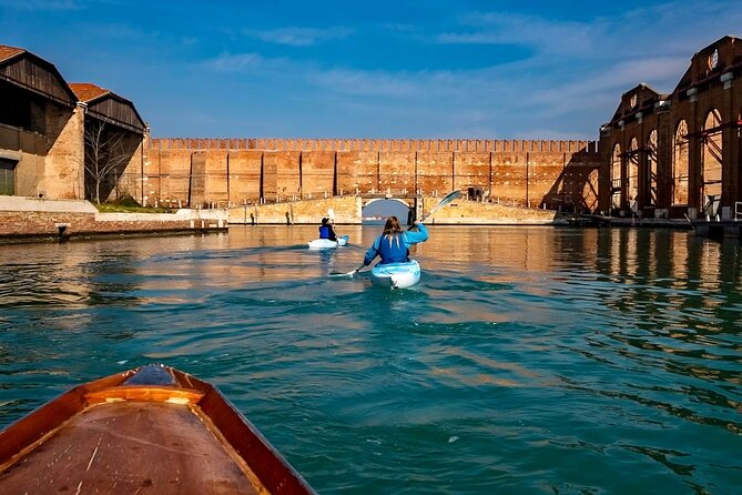 Venice Beginner's Kayak Tour: train & visit the Medieval Arsenal - Starting at the Querini rowing club