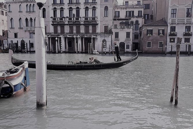 Venice Full Day tour from Milan by high speed train. Small Group - Lunch and free time in Venice