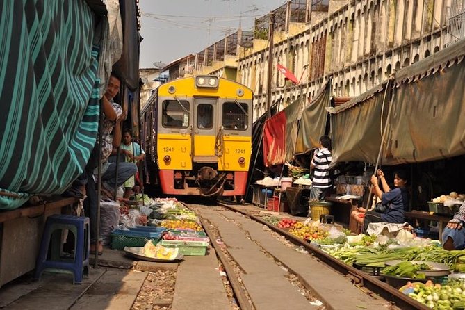 VIP Private Tour Damnoen Saduak+ Amphawa + Mae Klong Railway - Palm sugar and a short stop at the museum site