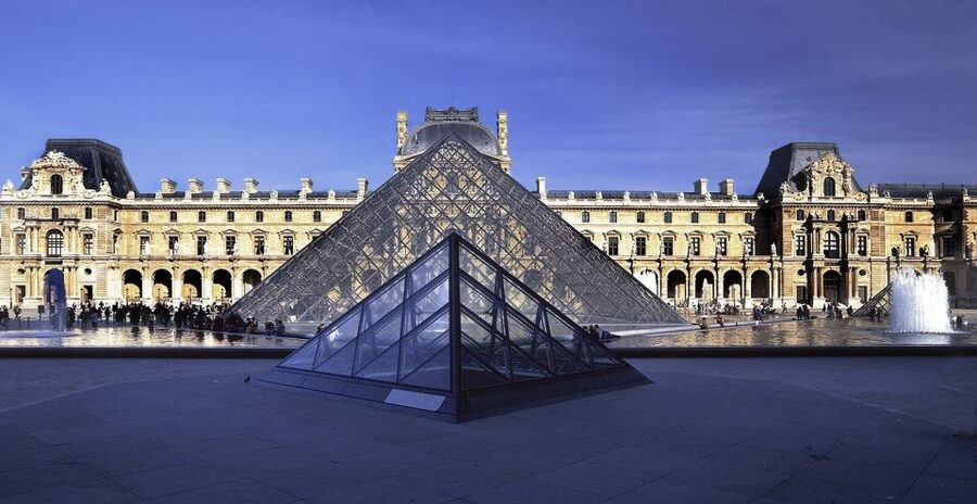 Welcome to Paris Day Trip from London via Train - Finishing near the Eiffel Tower