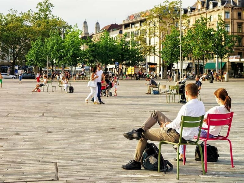 Zurich: 2-hour Best Intro Walking Tour with a Local - Lesser-known corners and everyday Zurich