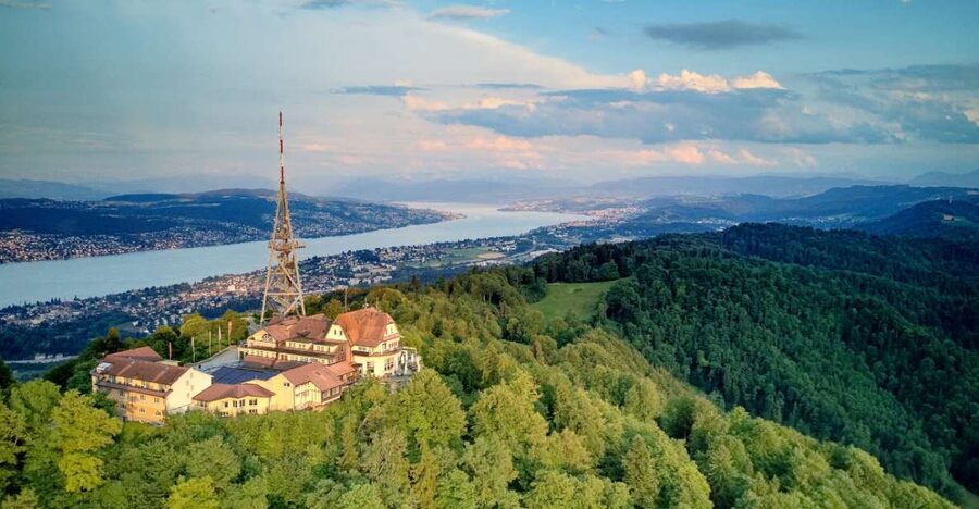Zurich: Audio Guided City Tour and Train to “Top of Zurich” - Bahnhofstrasse and Zurich’s business center